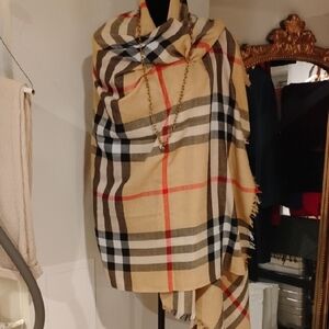 Plaid Patterned Shawl